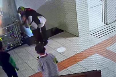 Okulda nefes borusuna yiyecek kaçan öğrenci, öğretmenin müdahalesiyle kurtuldu