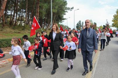 OMÜ’de Cumhuriyet Yürüyüşü