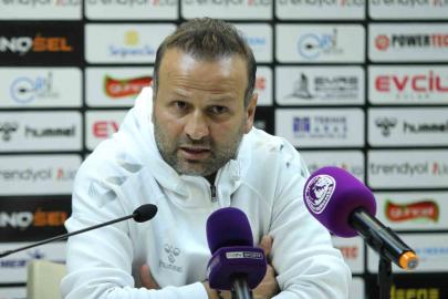 Osman Zeki Korkmaz: "Sivasspor gibi bir kulübün teknik adamı kulüpten bu şekilde ayrılmaz"