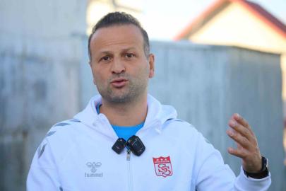 Osman Zeki Korkmaz: "Sivasspor’un hedefi play-off oynamak"