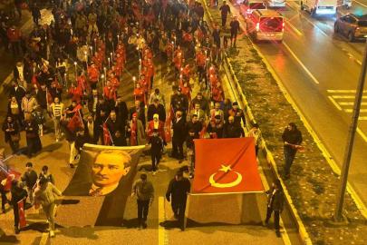 Osmaneli’de 29 Ekim Cumhuriyet Bayramı fener alayı düzenlendi