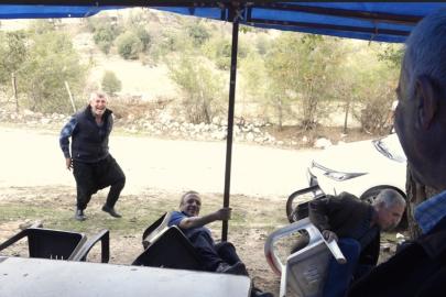 Osmaniye’de düğünde sandalyeler domino taşı gibi devrildi