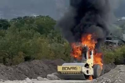 Osmaniye’de şantiyede iş makinasında çıkan yangın söndürüldü