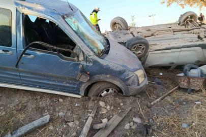 Otomobil ile hafif ticari araç çarpıştı: 1 ölü, 1 yaralı