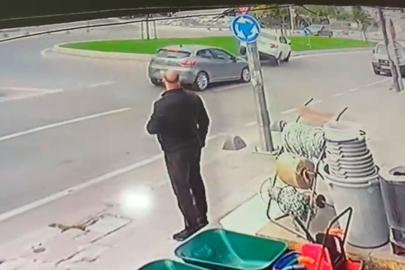 Otomobil refüje çıktı, kavşaktan dönerek yoluna devam etti