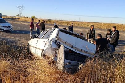 Otomobil şarampole girdi: 2 yaralı