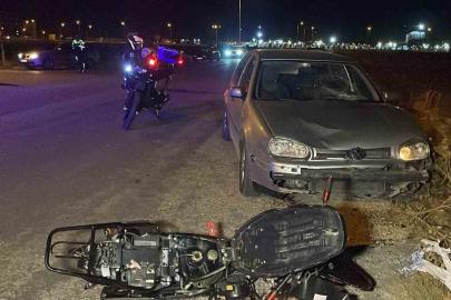 Otomobille çarpışan motosikletin sürücüsü yaralandı