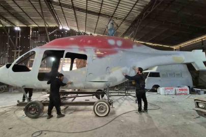 Otomobiller ve dev kasklarla başladı, şimdi fiberglas helikopter üretmeyi hedefliyor
