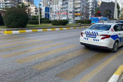 Para transfer aracının çarptığı genç kız yaralandı