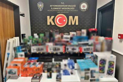 Polisten kaçak elektronik ürün operasyonu