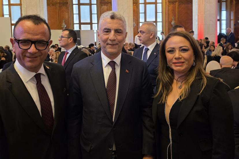 Prof. Dr. Aysun Bay’a "Avrupa’nın En Başarılı Türk Kadını" Ödülü