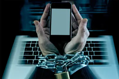 Prof.Dr. Celalettin Yanık Yazdı: Sanal Oyunlardaki Kimlikler ya da Gemideki Çığlıklar