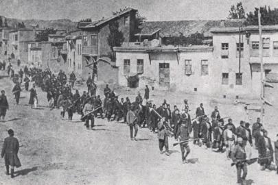 Prof.Dr. Yusuf Halaçoğlu Yazdı: Ermeni Tehciri Soykırım mı?