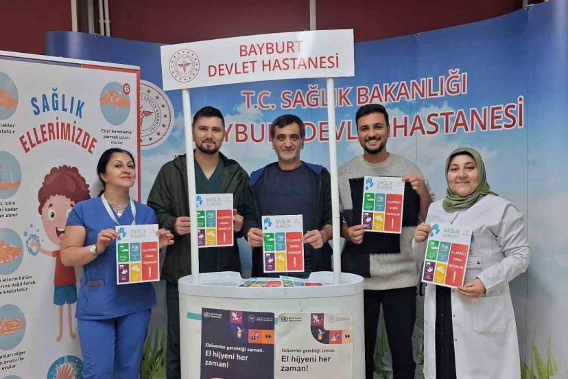 Sağlık çalışanları tarafından el hijyeninin önemi anlatıldı