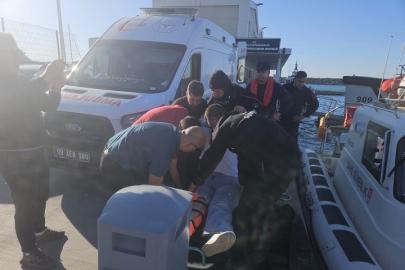 Sahil güvenlik ekipleri yaralanan şahsı kurtardı