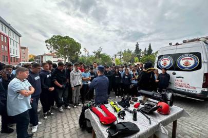 Sahil Güvenlik öğrencileri bilgilendirdi
