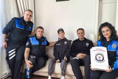 Samet’in polis üniforması giyme hayali gerçek oldu
