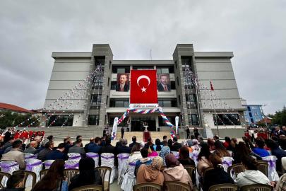 Sarıgöl’deki okulların resmi açılışı yapıldı