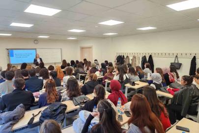 SBF’de seminerler devam ediyor