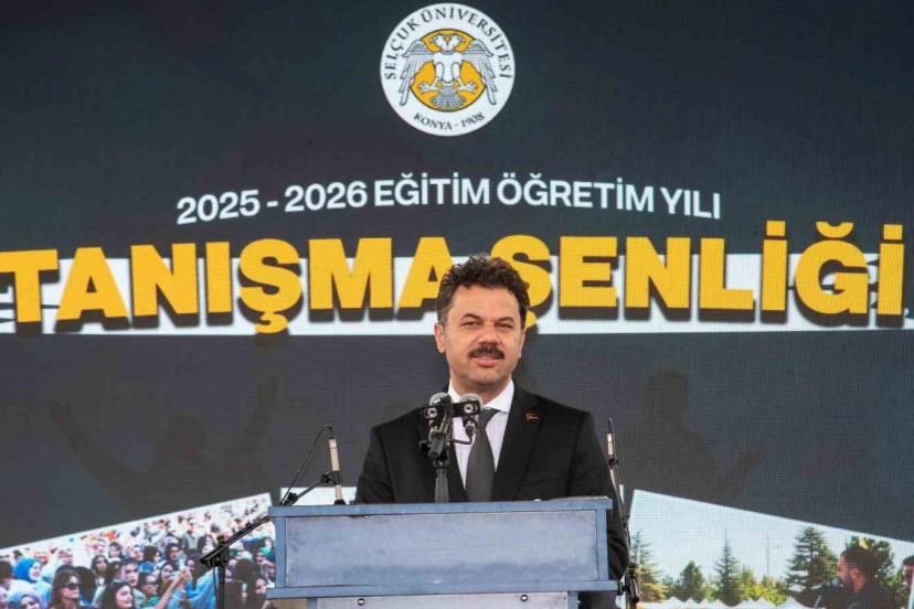 Selçuk Üniversitesinde Tanışma Şenliği coşkuyla başladı
