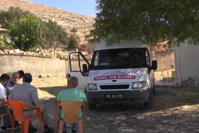 Siirt’te mobil diş kliniği ile hizmet köylülerin ayağına gidiyor
