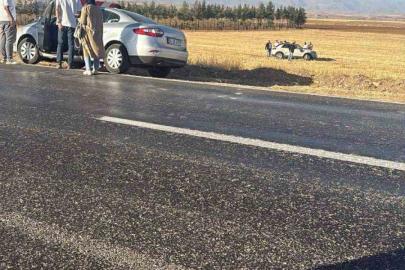 Siirt’te otomobil takla attı: Anne ve çocuğu yaralandı