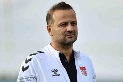 Sivasspor, Osman Zeki Korkmaz ile yollarını ayırıyor