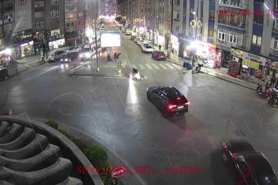 Sivas’ta trafik kazaları kameralara yansıdı