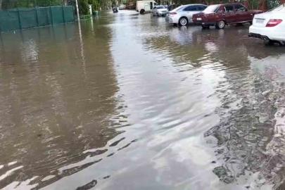 Sokaklar göle döndü, Köyceğiz Gölü yağmurdan nasibini aldı