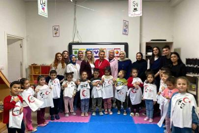 SUBÜ öğrencileri minikleri geleneksel sanatla buluşturdular