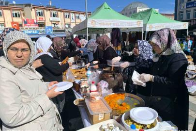 Şuhut’ta Gazze için hayır çarşısı