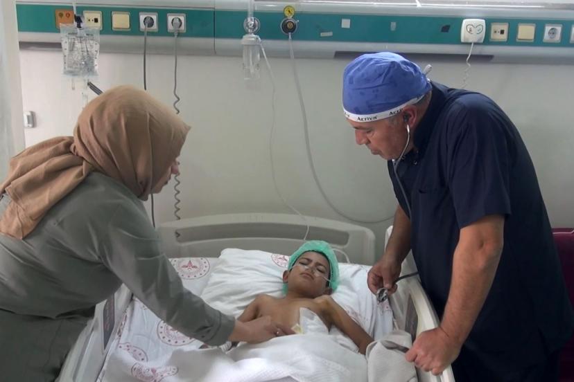 Suriye’de akciğer kisti patlayan 7 yaşındaki çocuk Şanlıurfa’da kurtarıldı