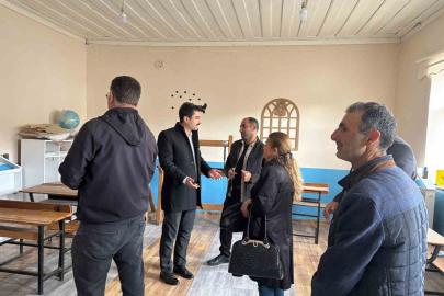 Susuz Kaymakamı Tutal, köy köy dolaşıyor