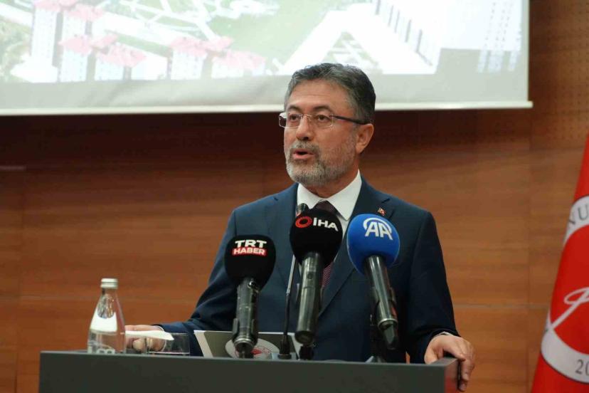 Tarım ve Orman Bakanı Yumaklı: "Teknolojiyi bir kalkan olarak kullanmak zorundayız"