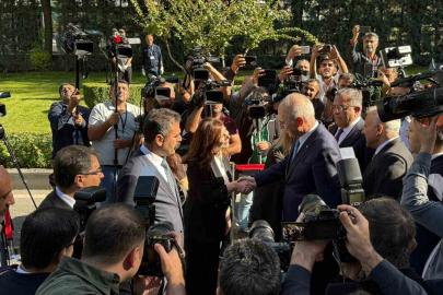 TBMM Başkanı Kurtulmuş, Diyarbakır Büyükşehir Belediyesini ziyaret etti