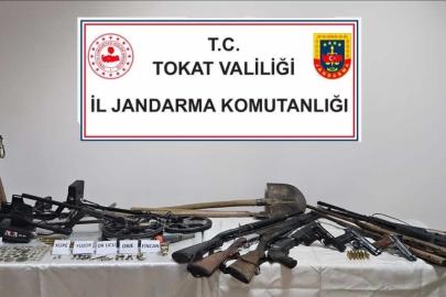 Tokat’ta tarihi eser kaçakçısı suçüstü yakalandı