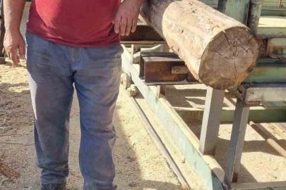 Tomruğun altında kalan işçi hayatını kaybetti