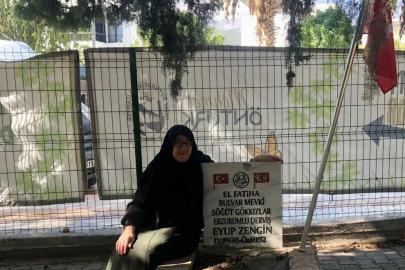 Torunlarından şehit dedelerine vefa