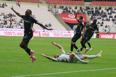Trendyol Süper Lig: Konyaspor: 0 - Kocaelispor: 1 (İlk yarı)