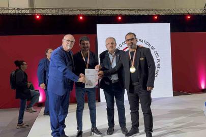 Türk kuaför İngiltere’de dünya sahnesinde