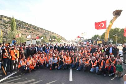 Ulaştırma ve Altyapı Bakanı Uraloğlu: "Tarım, ticaret ve turizme can suyu olacak"