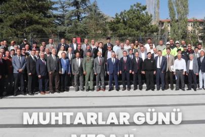 Vali Aksoy muhtarların Muhtarlar Günü’nü kutladı