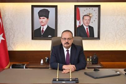 Vali Canbolat: "Cumhuriyetimizi gelecek nesillere taşımayı sürdürüyoruz
