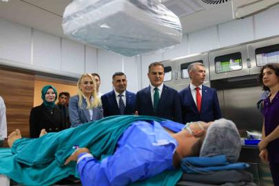 Vali İdris Akbıyık, Bodrum Devlet Hastanesi’nde Anjiyografi ünitesini inceledi