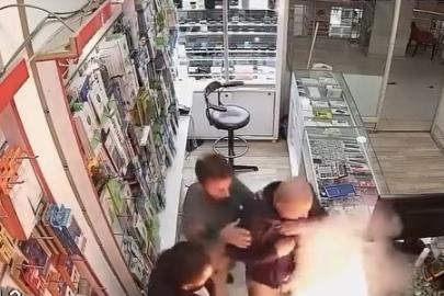 Van’da cep telefonu bataryası bomba gibi patladı