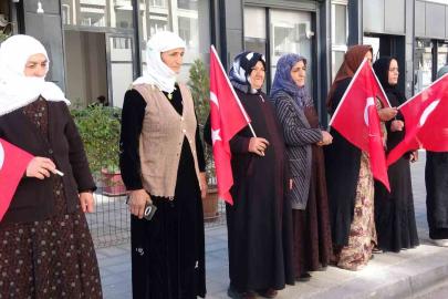 Vanlı annelerin evlat nöbeti 110’uncu haftasında