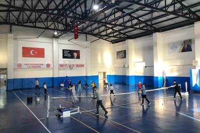 Varto’da tenis antrenmanları yoğun katılımla sürüyor