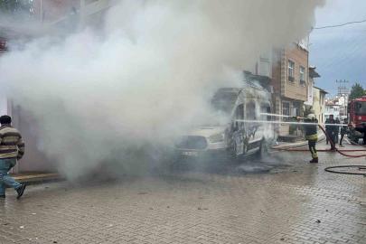 Vezirköprü’de minibüs yangını