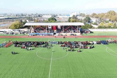 Yenişehir stadyumunda cumhuriyet coşkusu