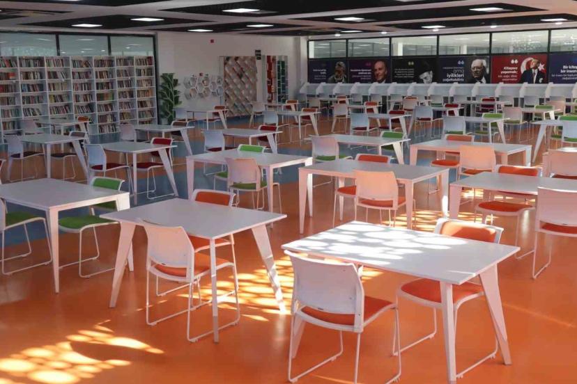 Yeşilyurt Belediyesi’nden Çilesiz Mahallesi’ne 250 kişilik kütüphane